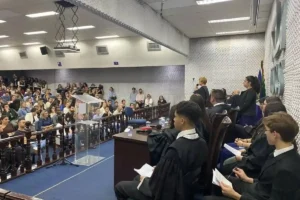 Alunos da USCS participam de Júri Simulado baseado em conto de Machado de Assis no campus Barcelona