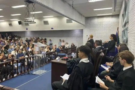 Alunos da USCS participam de Júri Simulado baseado em conto de Machado de Assis no campus Barcelona