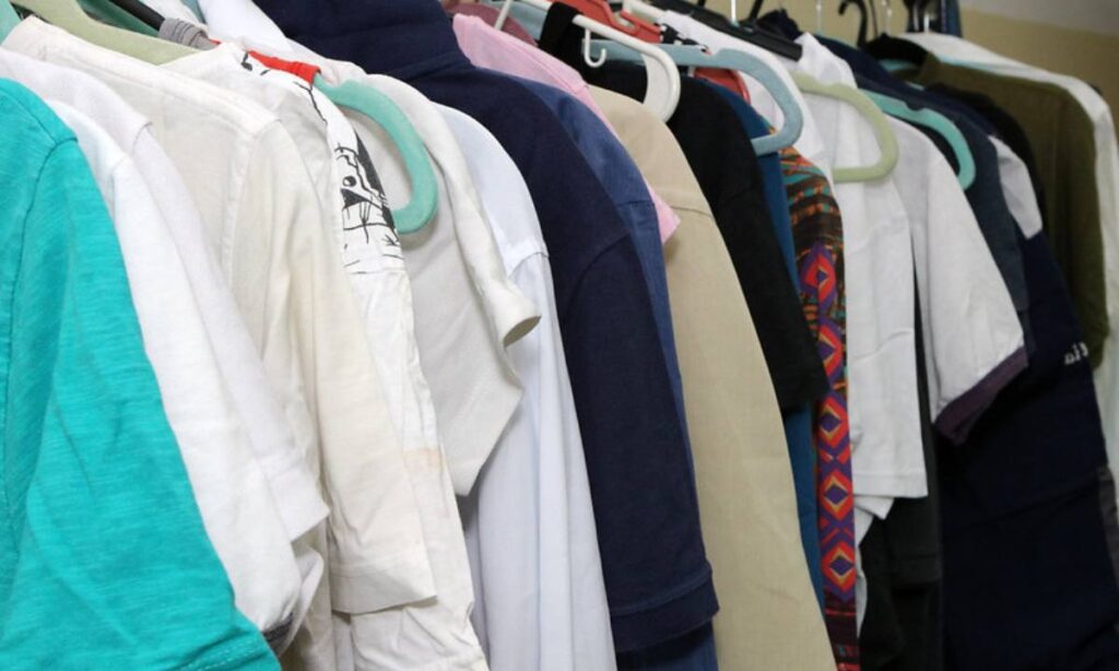 Campanha do Agasalho 2025 arrecada roupas e cobertores no Fundo Social de Diadema