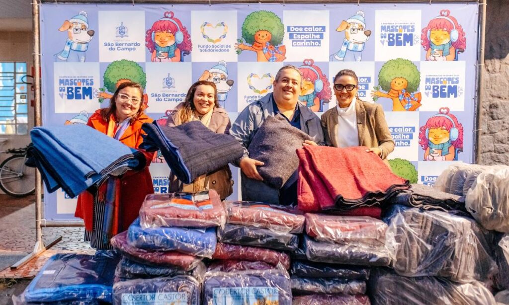 Fundo Social e Prefeitura de São Bernardo entregam 90 cobertores à abrigo no Riacho Grande 