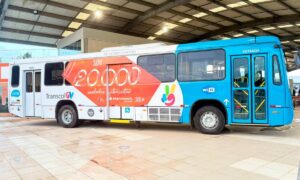 Marcopolo atinge 20 mil ônibus produzidos no Espírito Santo e reforça compromisso com a mobilidade sustentável