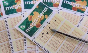 Mega-Sena sorteia R$ 130 milhões neste sábado (21); apostas vão até as 19h
