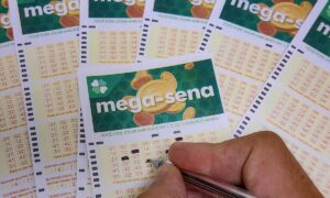 Ninguém acerta a Mega-Sena e prêmio acumula em R$ 40 milhões