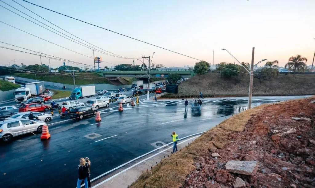 Prefeitura de São Bernardo reabre acesso ao Km 16 da Anchieta e reestrutura trecho da Avenida Lions