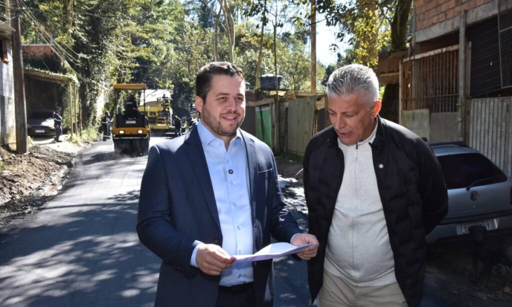 Programa Rua Nova avança com recapeamento no Recreio da Borda do Campo, em Santo André 1 Programa Rua Nova avança com recapeamento no Recreio da Borda do Campo, em Santo André