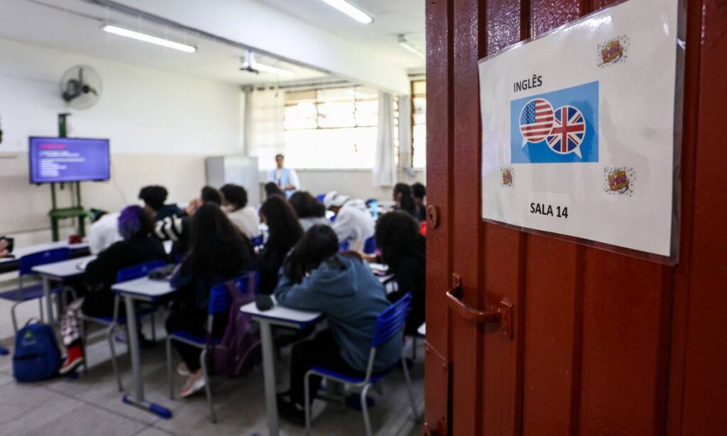 26 mil estudantes fazem provas para programa internacional do Governo de SP; 2,1 mil são do ABC