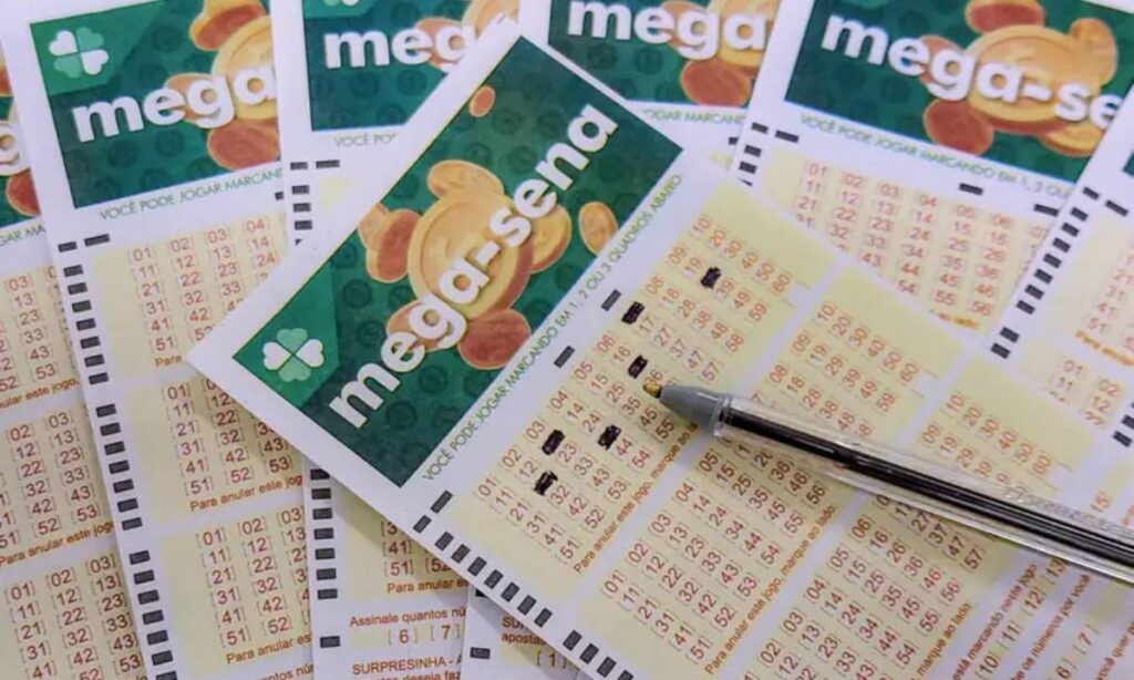 Bilhete da Mega-Sena com resultado do concurso 2882 premiado com R$ 50 milhões