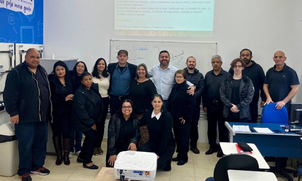 Casa de Cursos de Mauá conclui novas turmas de formação profissional