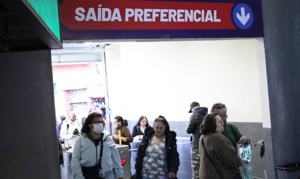 Catracas preferenciais e elevador facilitam mobilidade no Terminal Central de Mauá 1 Catracas preferenciais e elevador facilitam mobilidade no Terminal Central de Mauá
