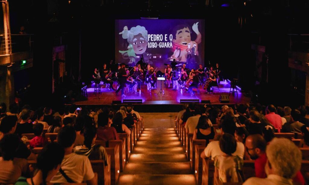 Espetáculo “Pedro e o Lobo-Guará” chega ao Teatro Municipal de Santo André com orquestra ao vivo e animações