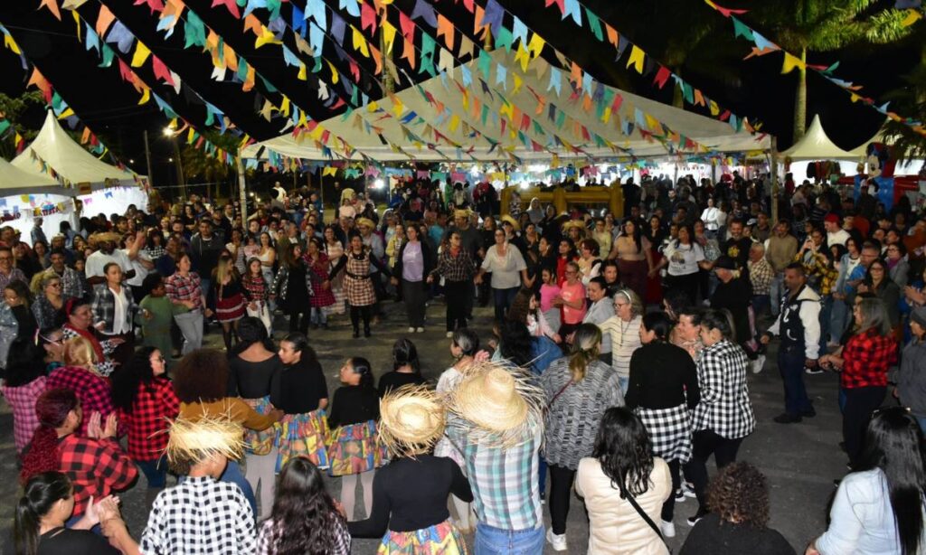 Festa Julina Solidária reúne música, dança e doações em Rio Grande da Serra