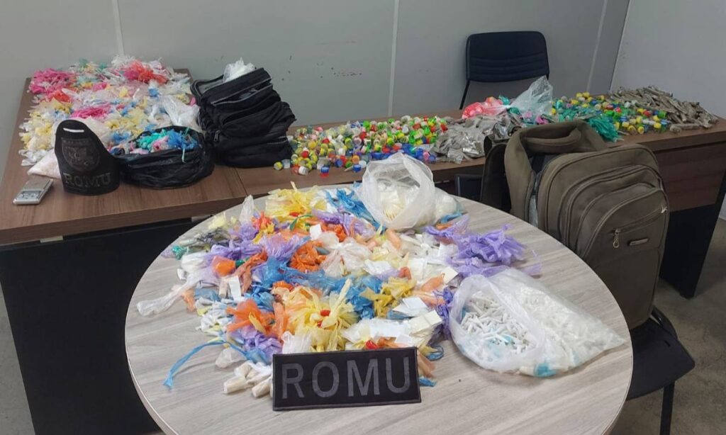 GCM de Santo André apreende mais de 5 mil pacotes de drogas no bairro Cate Preta