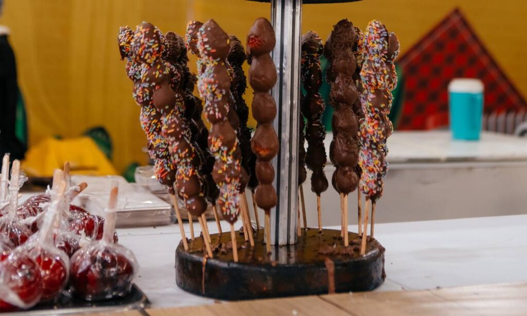 Gastronomia típica e apresentações culturais são destaques da festa 'São Bernardo de Todos os Povos'