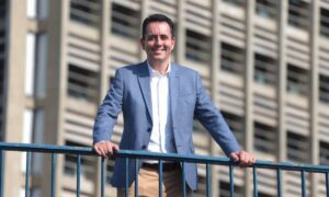 Paulo Serra pontua até 6,7% na disputa pelo Governo de SP, segundo Paraná Pesquisas