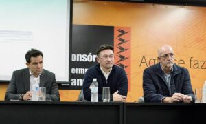 Prefeito Akira Auriani participa de encontro regional sobre Nova Indústria Brasil com foco em sustentabilidade e inovação no Grande ABC.