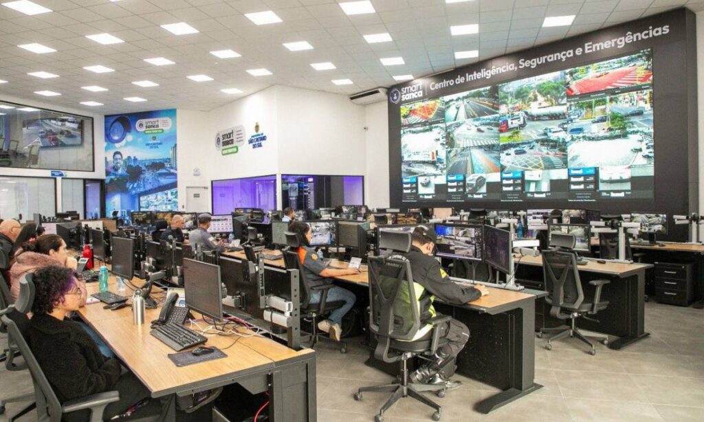 Prefeito Tite Campanella inaugura Smart Sanca, primeiro centro com reconhecimento facial em tempo real no ABC