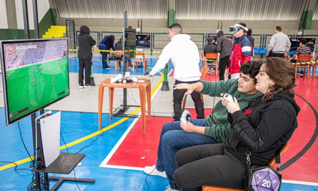 Prefeitura de São Caetano realiza 1º Torneio de Futebol Digital e organizadores pensam em criar circuito escolar 