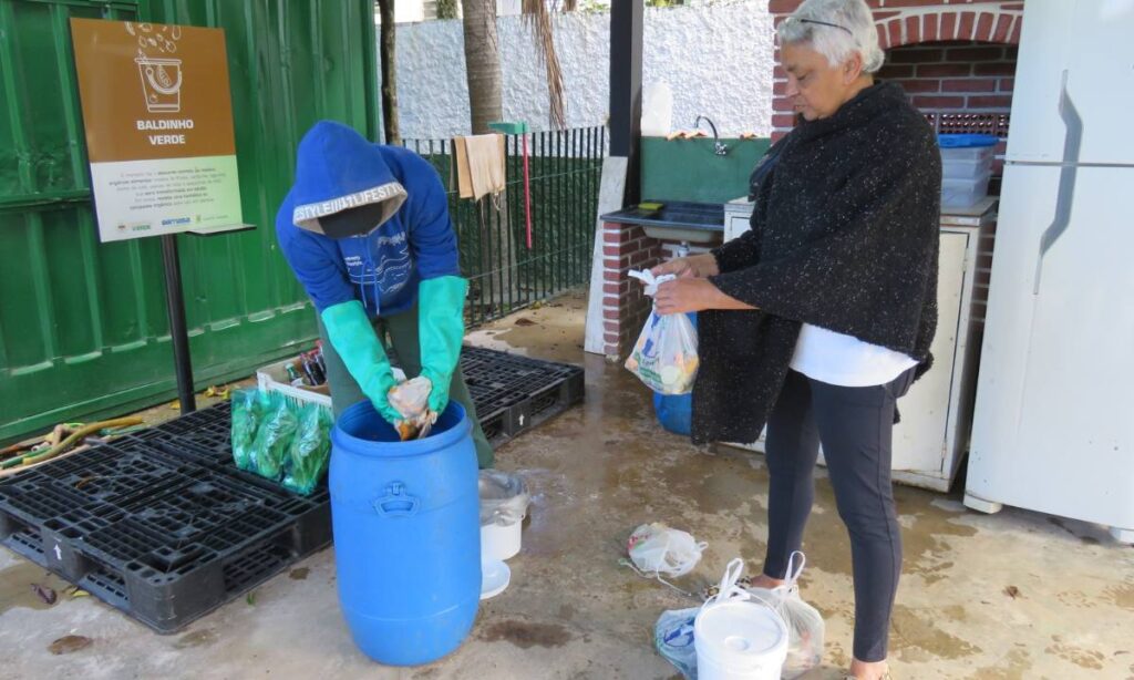 Santo André ultrapassa 3 toneladas de composto orgânico produzidas no Quintal Verde 1 Santo André ultrapassa 3 toneladas de composto orgânico produzidas no Quintal Verde
