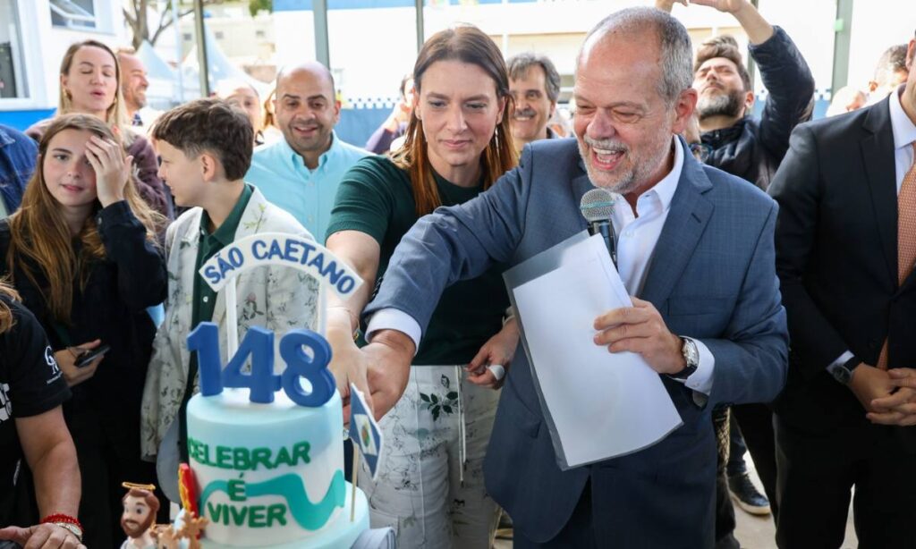 São Caetano do Sul celebra 148 anos com missa, bolo de 130 kg e homenagem aos pioneiros