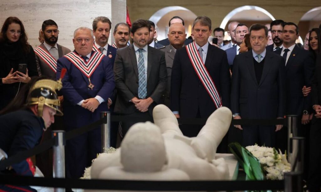 São Paulo celebra 92 anos da Revolução de 1932 com desfile e honrarias 1 Solenidade Cívico-Militar em comemoração ao 93° aniversário da Revolução Constitucionalista de 1932. Foto: Pablo Jacob/Governo de SP