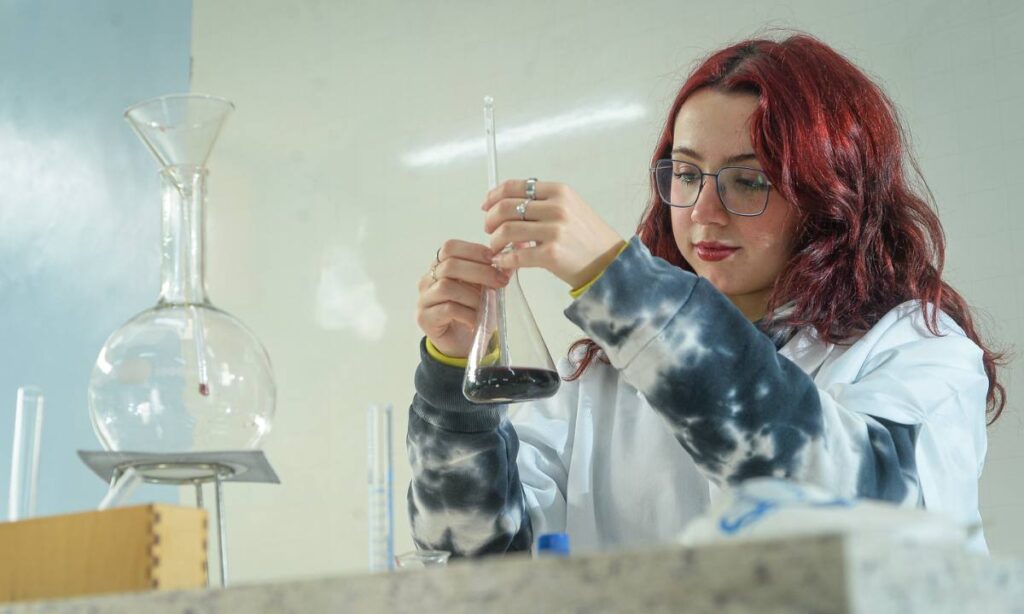 Seduc-SP amplia programa de estágio técnico e já beneficia 6,2 mil alunos