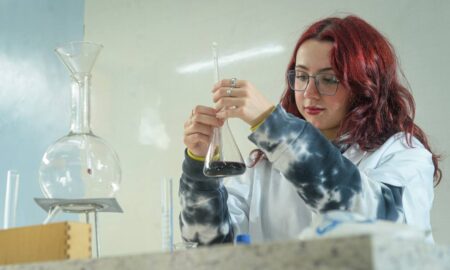Seduc-SP amplia programa de estágio técnico e já beneficia 6,2 mil alunos