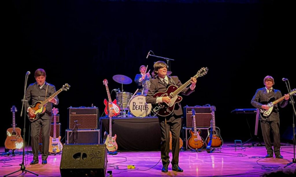 Teatro Municipal de Santo André recebe tributo aos Beatles nesta quinta-feira