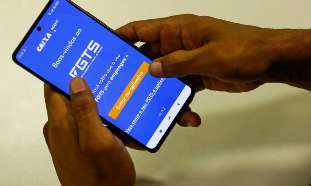 Trabalhadores terão aumento no saldo do FGTS com lucro de R$ 13,6 bi