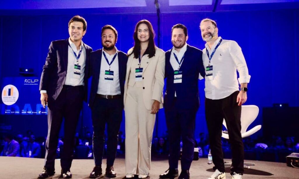 Gilvan celebra avanço de Santo André em ranking: cidade lidera abastecimento de água, coleta de esgoto e destinação de lixo no país