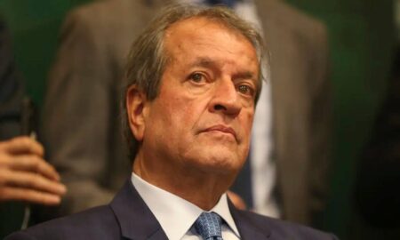 Moraes autoriza Valdemar Costa Neto a visitar Bolsonaro dia 28