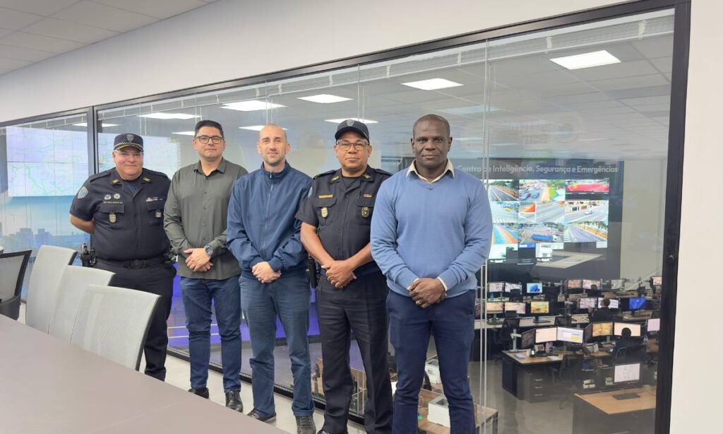 Referência no combate à criminalidade, Smart Sanca recebe visita do secretário de Segurança de São Bernardo