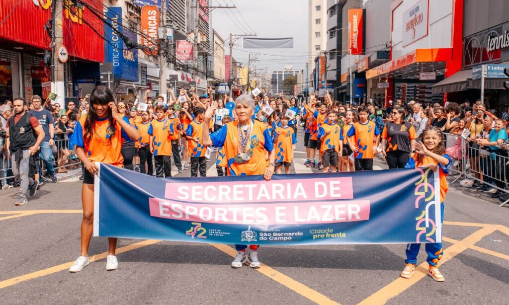 São Bernardo celebra 472 anos com desfile cívico-militar 1 São Bernardo celebra 472 anos com desfile cívico-militar