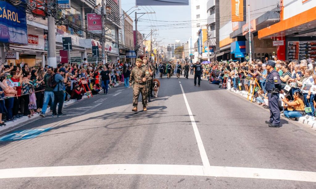 São Bernardo celebra 472 anos com desfile cívico-militar 2 São Bernardo celebra 472 anos com desfile cívico-militar
