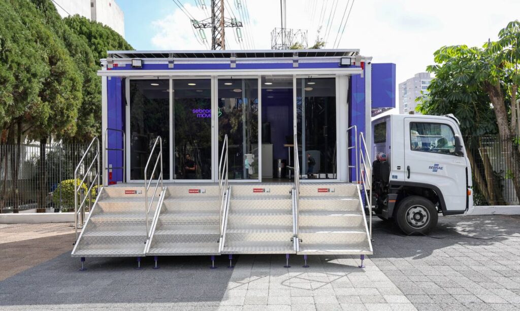 Sebrae Móvel começa a operar com novo modelo de veículo em São Caetano 1 Sebrae Móvel começa a operar com novo modelo de veículo em São Caetano