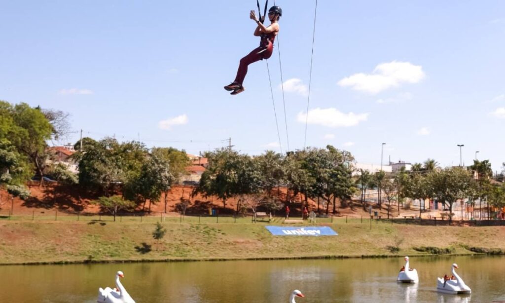 Setur-SP inaugura pedalinho e tirolesa em Votuporanga