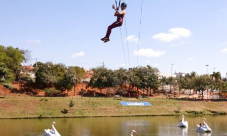 Setur-SP inaugura pedalinho e tirolesa em Votuporanga