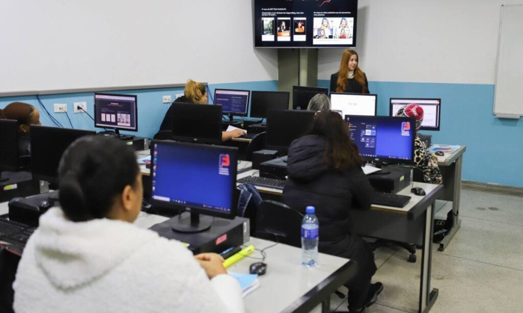 Florestan Fernandes vai abrir inscrição para cursos gratuitos de videogame, IA e Canva