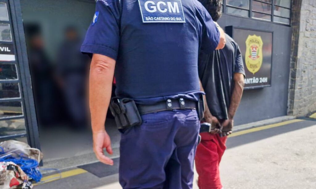 Homem é preso pela GCM em São Caetano por tentativa de furto de cabos