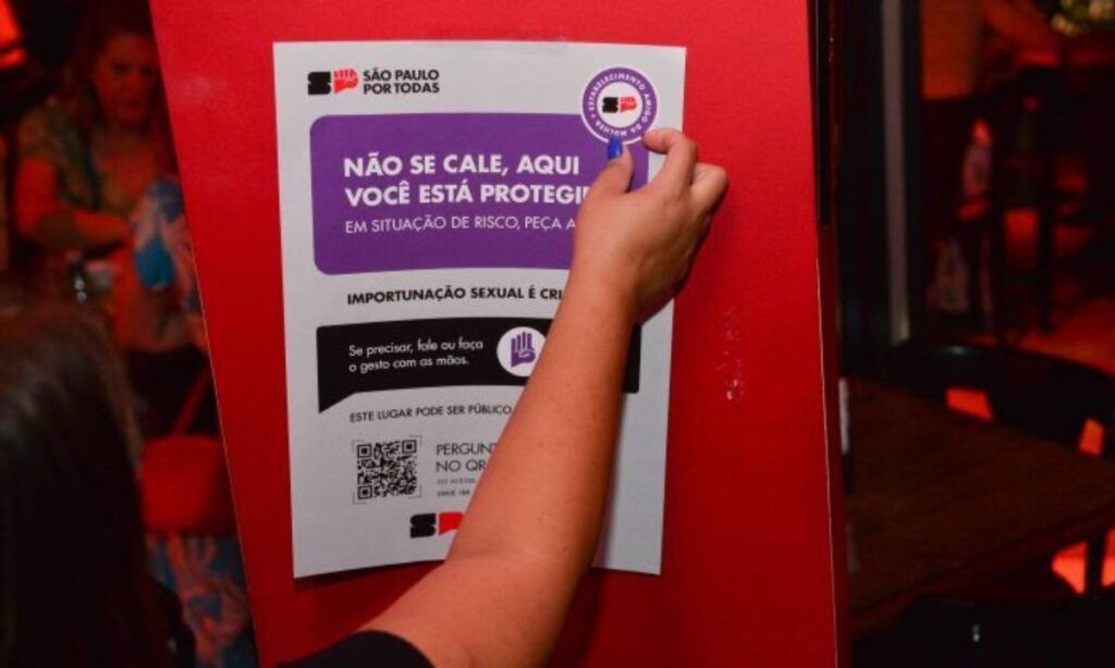 Mais de 75% de bares, restaurantes e locais de shows fiscalizados não se adequaram ao Protocolo Não se Cale, diz Procon-SP