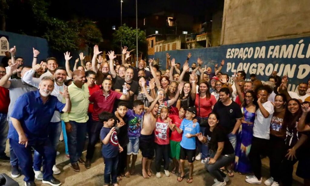 Espaço da Família transforma área abandonada em lazer em Mauá 1 Moradores do Jardim Oratório aprovam o Espaço da Família como local de convivência
