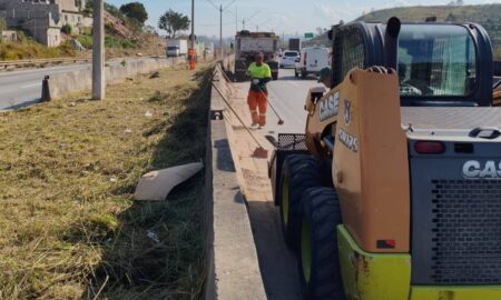 Prefeitura de Mauá mantém força-tarefa de limpeza no Rodoanel para prevenir enchentes