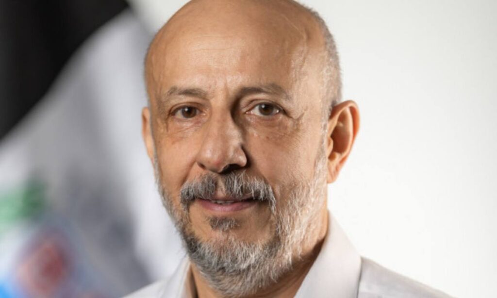 Ruy Ferraz Fontes, ex-delegado-geral e secretário de Praia Grande, é assassinado a tiros de fuzil
