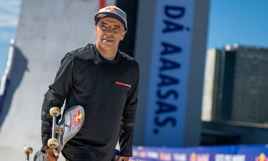 Sandro Dias faz história ao descer maior rampa de skate do mundo em prédio icônico de Porto Alegre 1 Sandro Dias faz história ao descer maior rampa de skate do mundo em prédio icônico de Porto Alegre