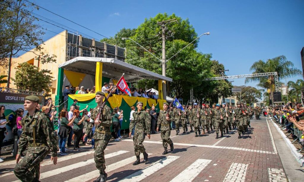São Caetano realiza tradicional Desfile Cívico-Militar de 7 de Setembro na Avenida Kennedy