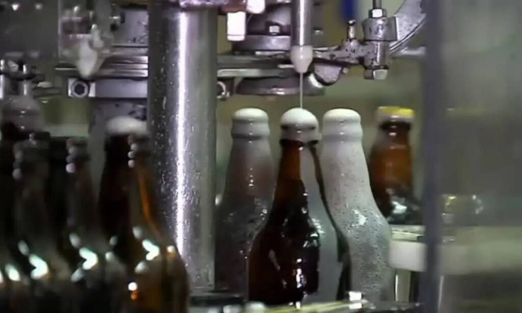 Senacon emite alerta sobre venda de bebidas alcoólicas adulteradas com metanol em SP
