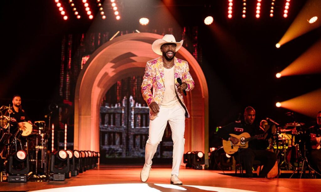 Alexandre Pires confirma show em São Paulo com participações de Thiaguinho e Maiara e Maraísa