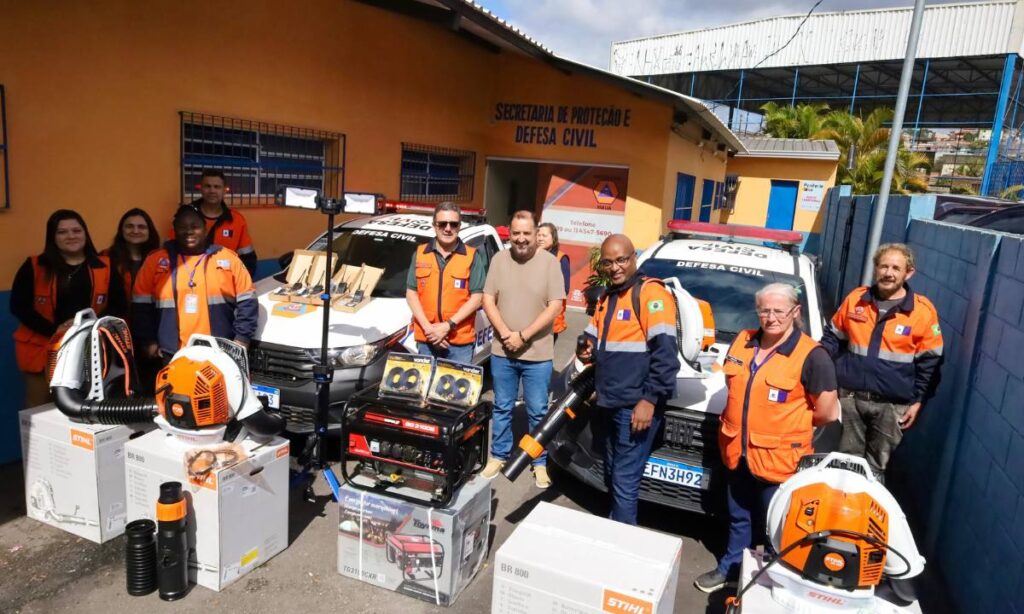 Defesa Civil de Mauá recebe equipamentos de combate a pequenos focos de incêndio e uma nova viatura