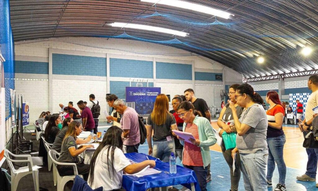 Emprega Diadema nos Bairros chega a 10 mil empregos ofertados