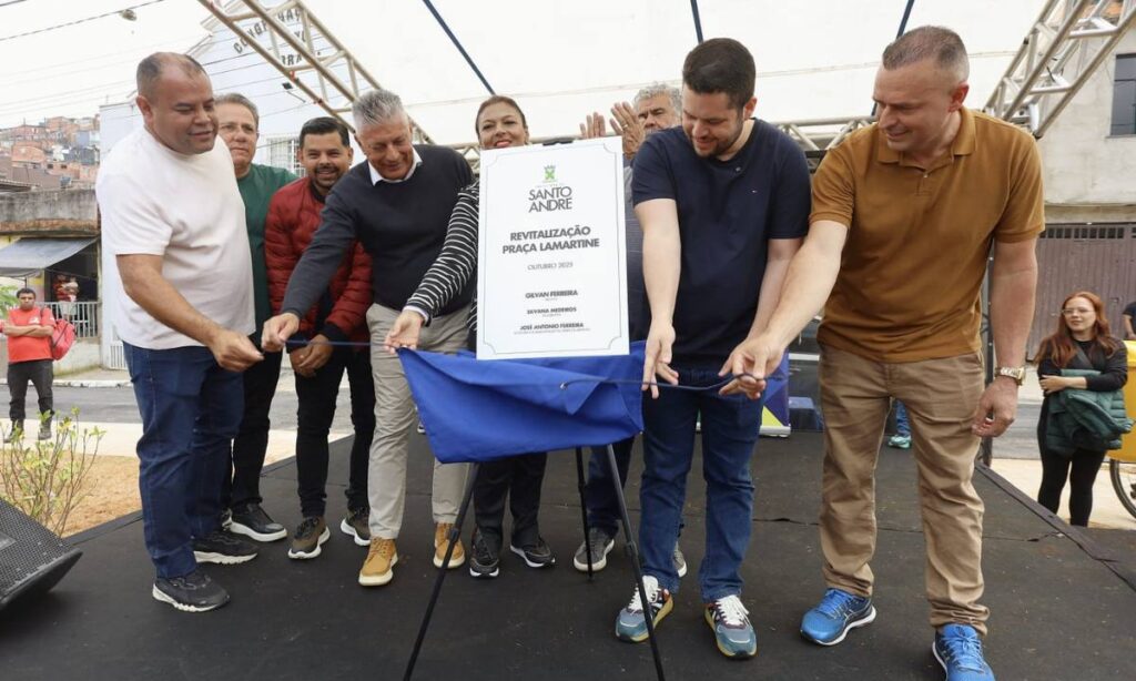 Gilvan Ferreira entrega a nova Praça Lamartine totalmente revitalizada no Jardim Santo André