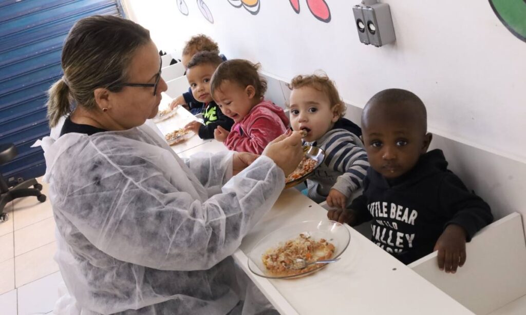 Medida valoriza e reconhece o trabalho de todos os servidores que compõem o sistema educacional do município